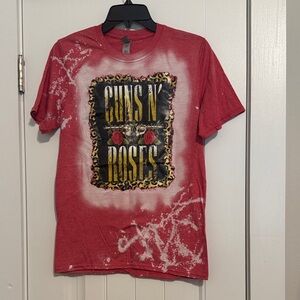 Gildan Red Graphic Tee with Band Design Guns N’Roses
